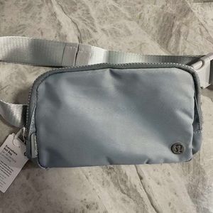 Lululemon belt bag gray